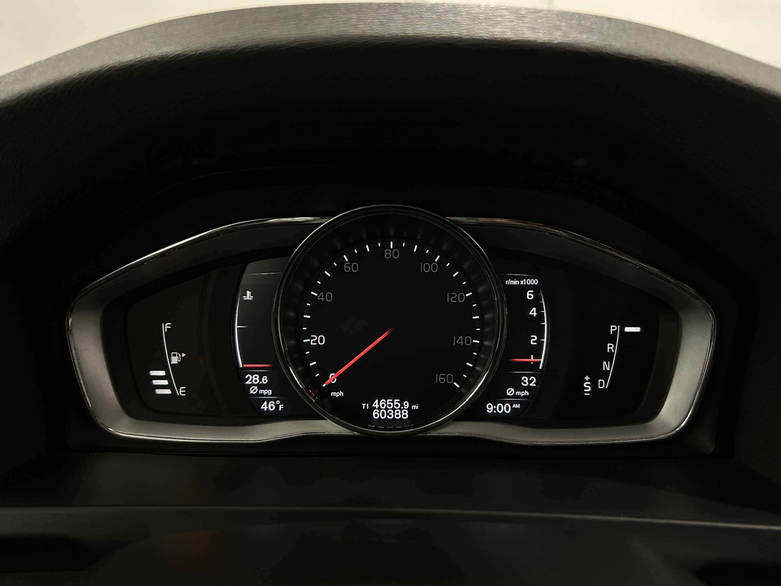 Used 2018 Volvo S60 T5 Dynamic w/ Vision Package image 15