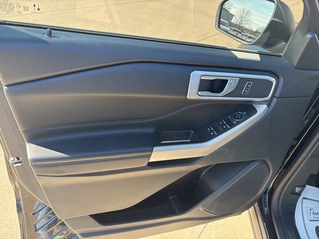 Used 2023 Ford Explorer XLT w/ Equipment Group 202A image 23