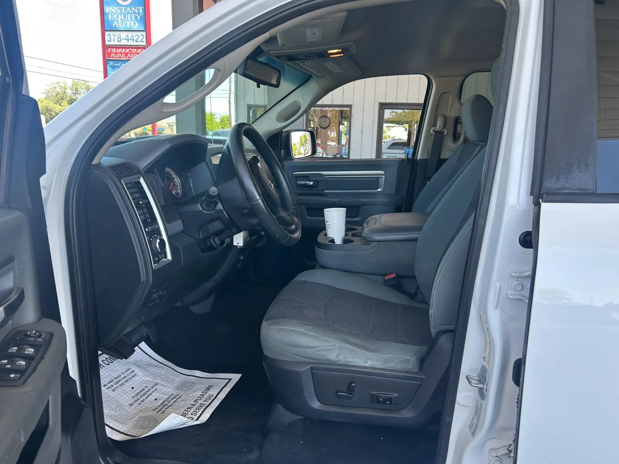 Used 2015 RAM 2500 SLT AWD/4WD image 16
