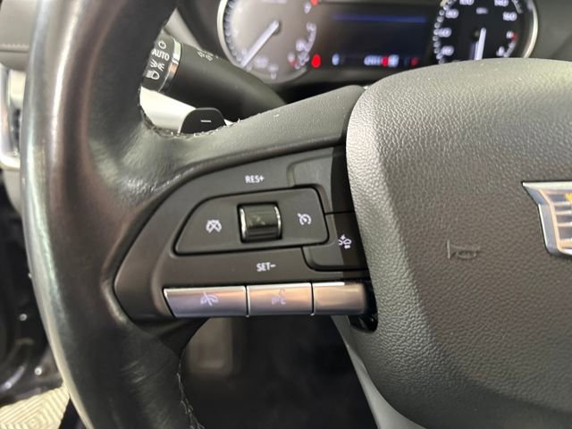 Used 2023 Cadillac XT4 Premium Luxury image 15