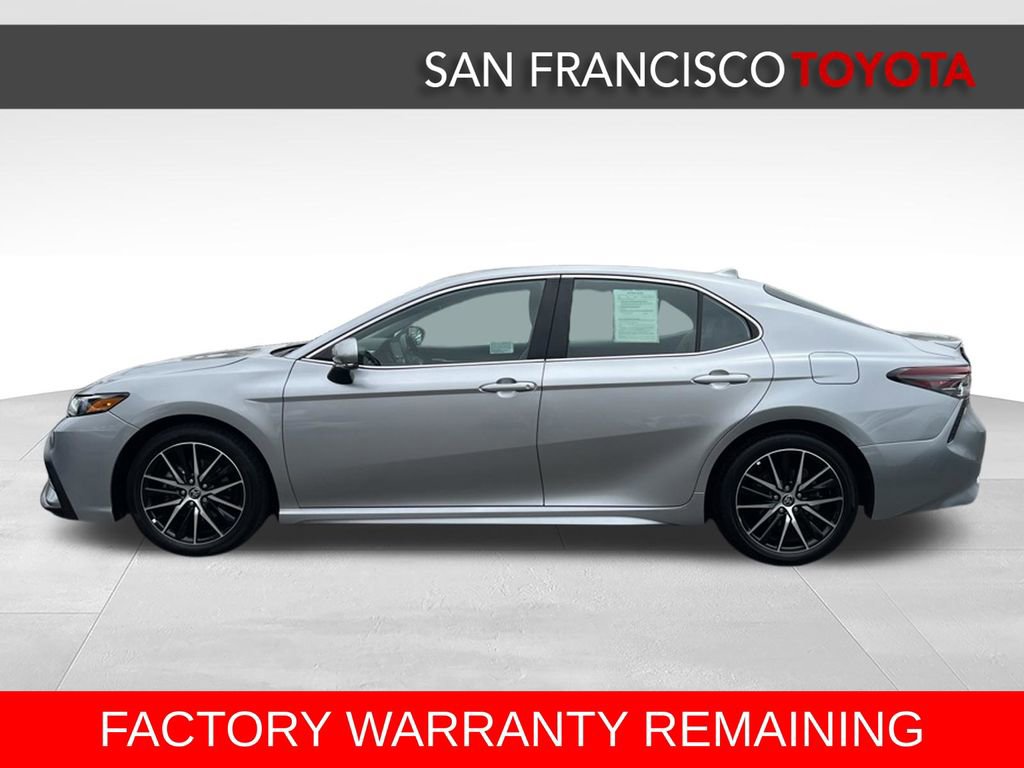 Used 2023 Toyota Camry SE FWD image 2