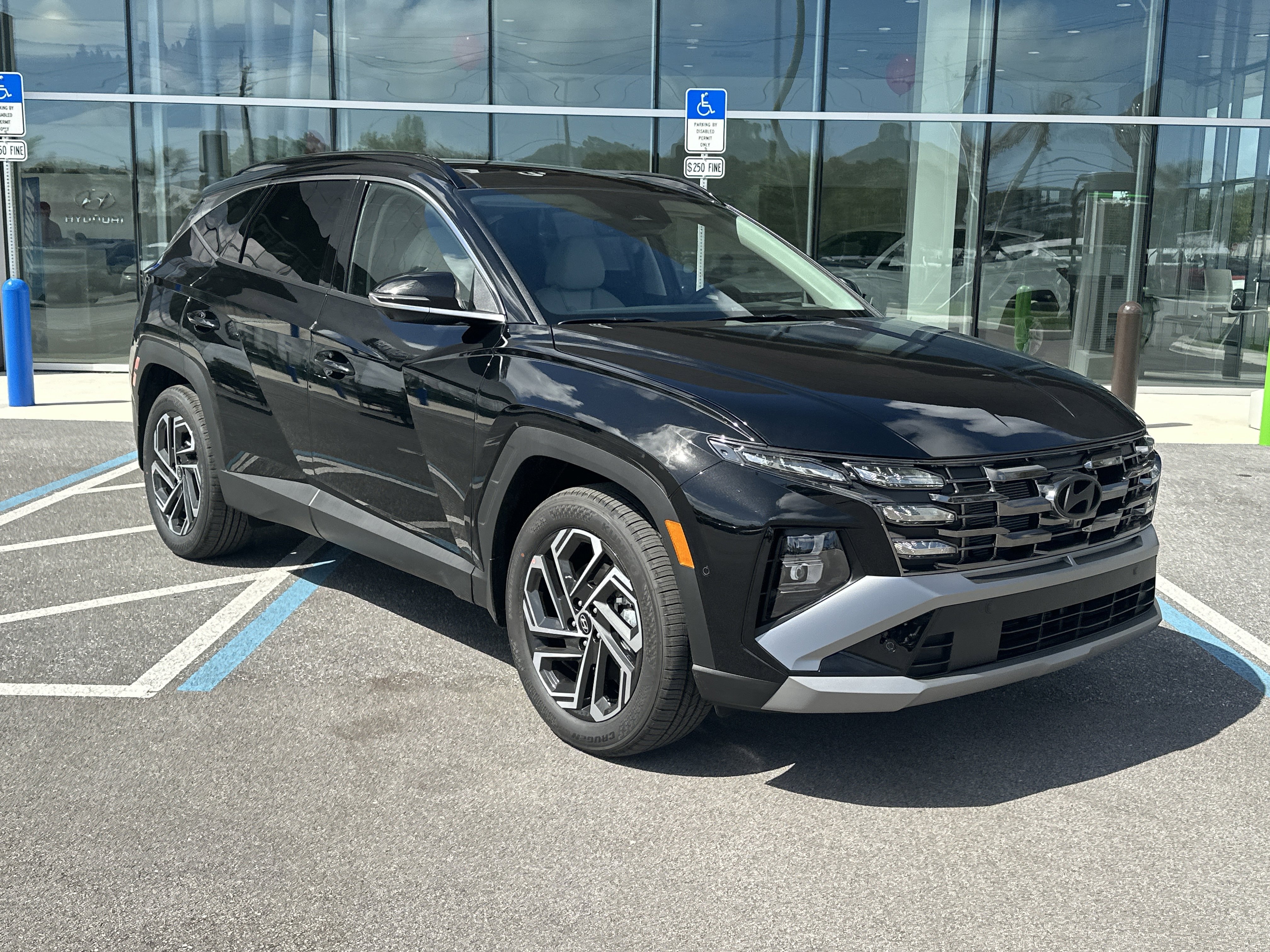 New 2026 Hyundai Tucson Limited FWD image 5