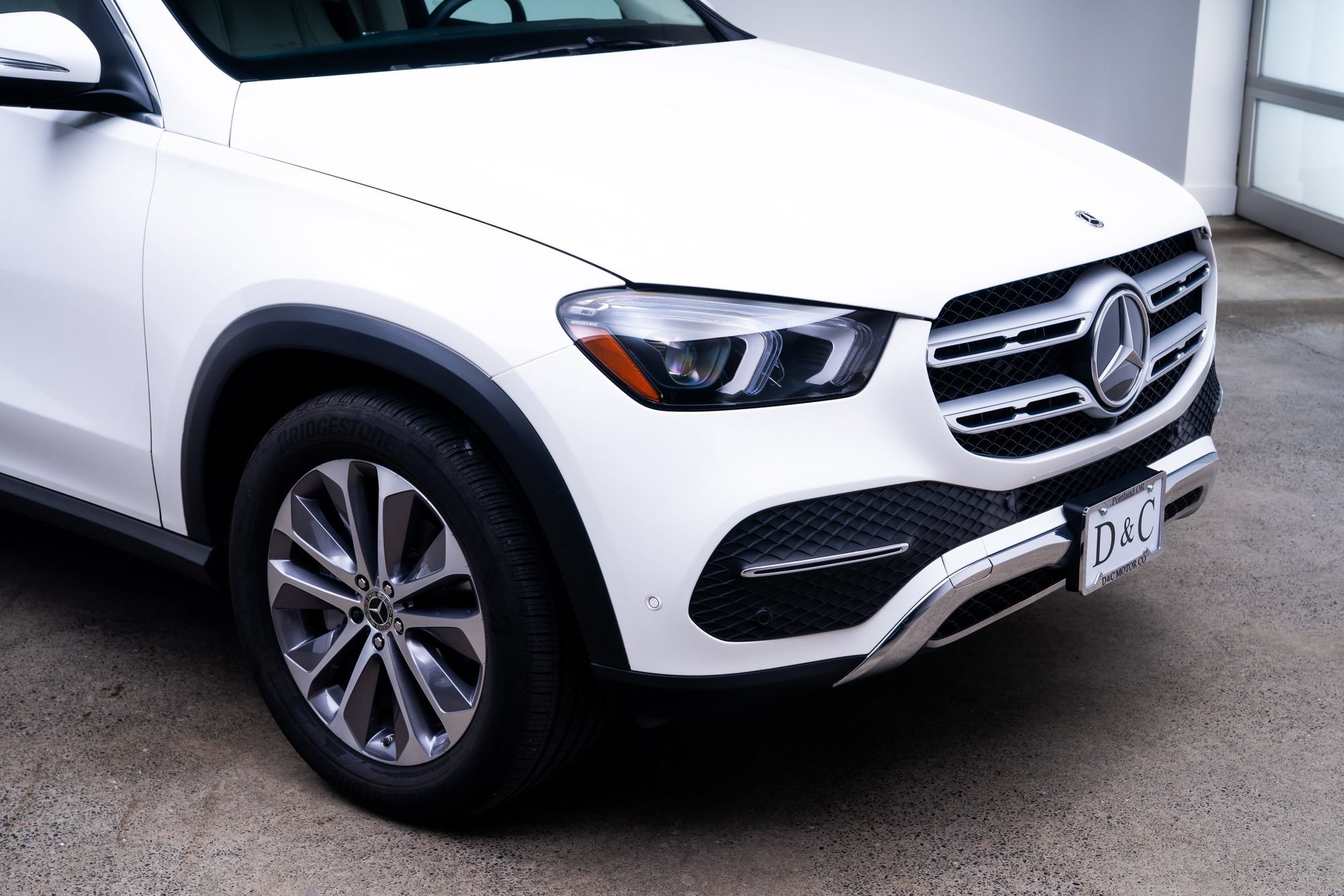 Used 2022 Mercedes-Benz GLE 350 4MATIC image 2