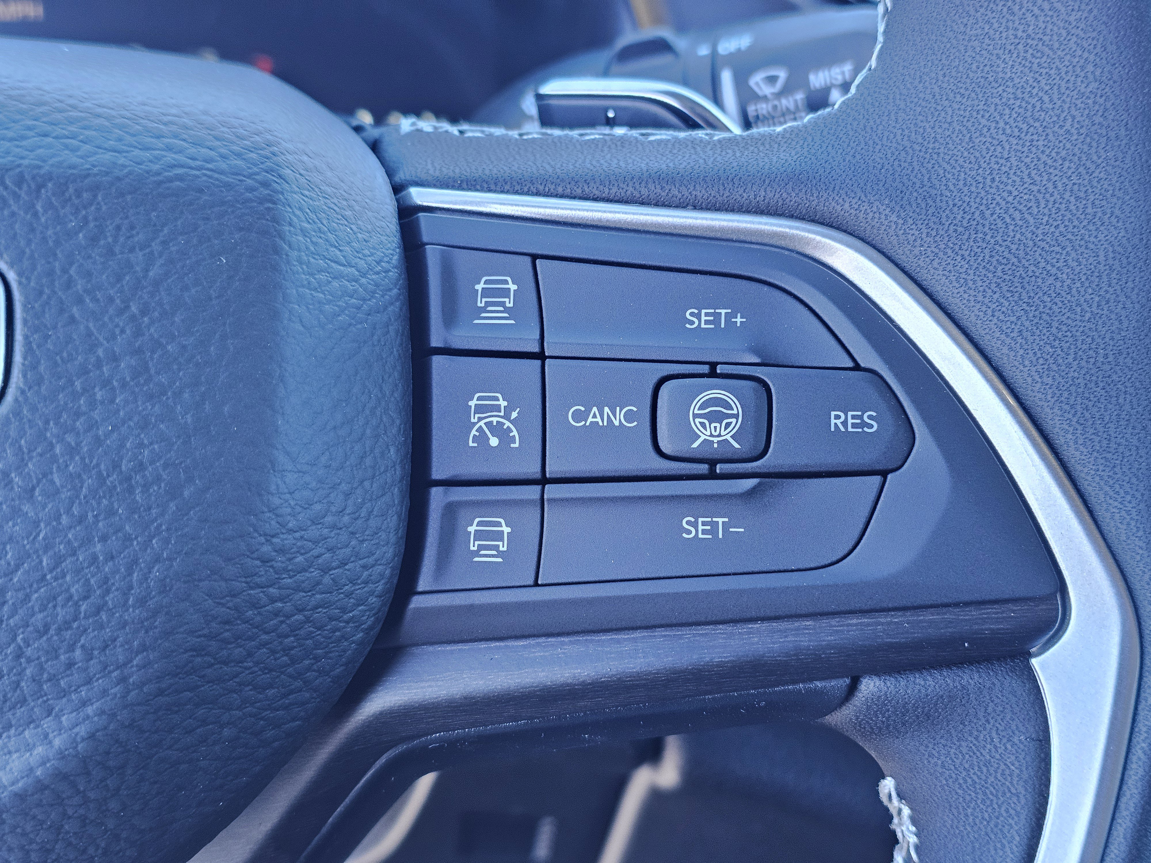 New 2026 Jeep Grand Cherokee Altitude image 22