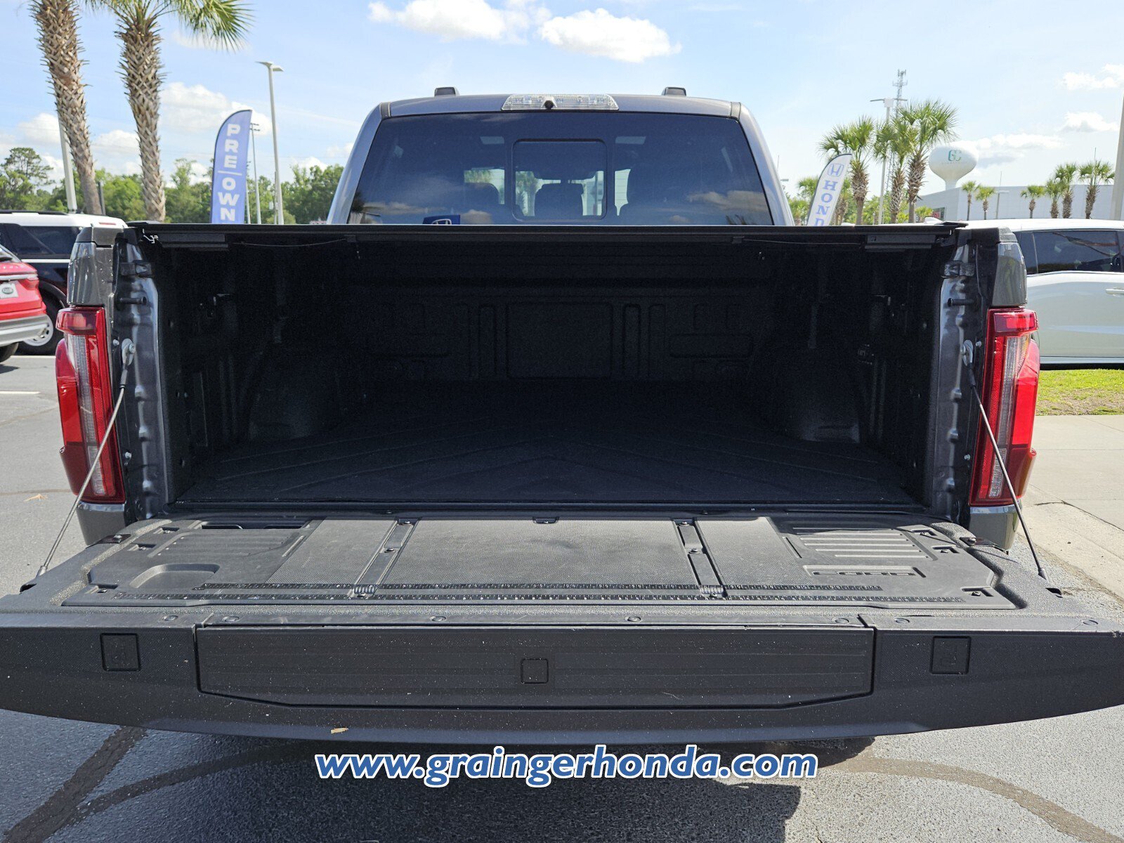 Used 2024 Ford F150 Raptor AWD/4WD image 13