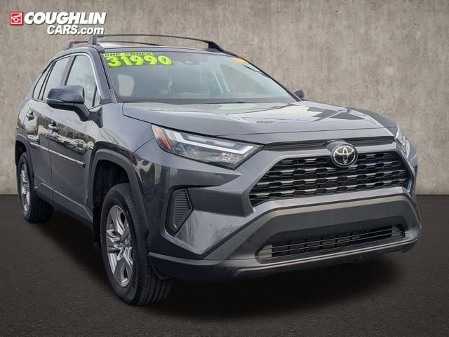 Used 2023 Toyota RAV4 XLE w/ Convenience Package image 1