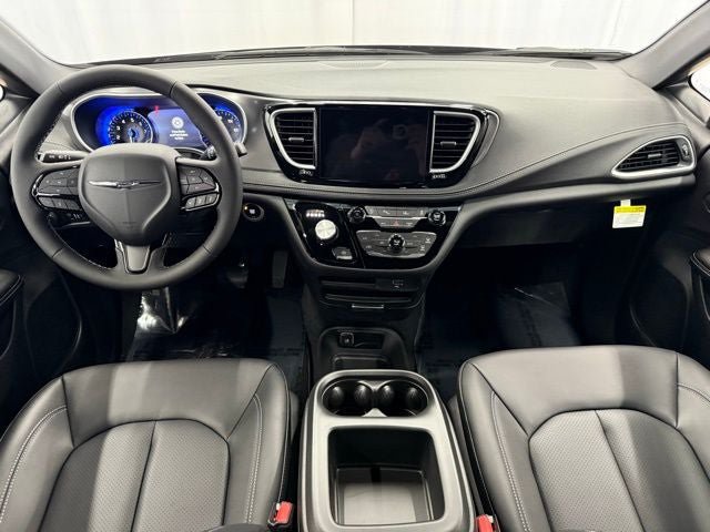 New 2026 Chrysler Pacifica Select w/ S Appearance Package FWD image 4