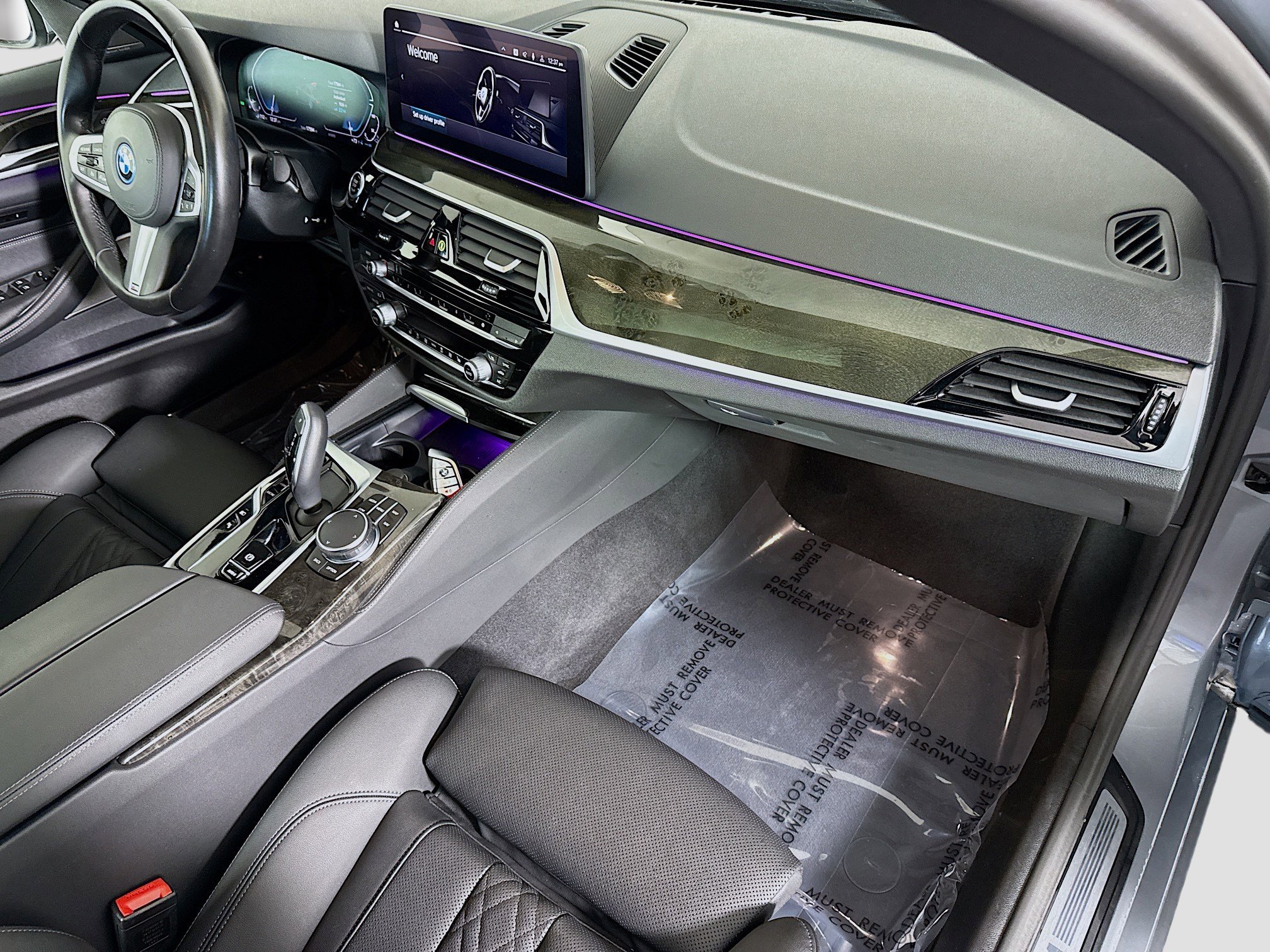 Used 2023 BMW 530e w/ M Sport Package image 30