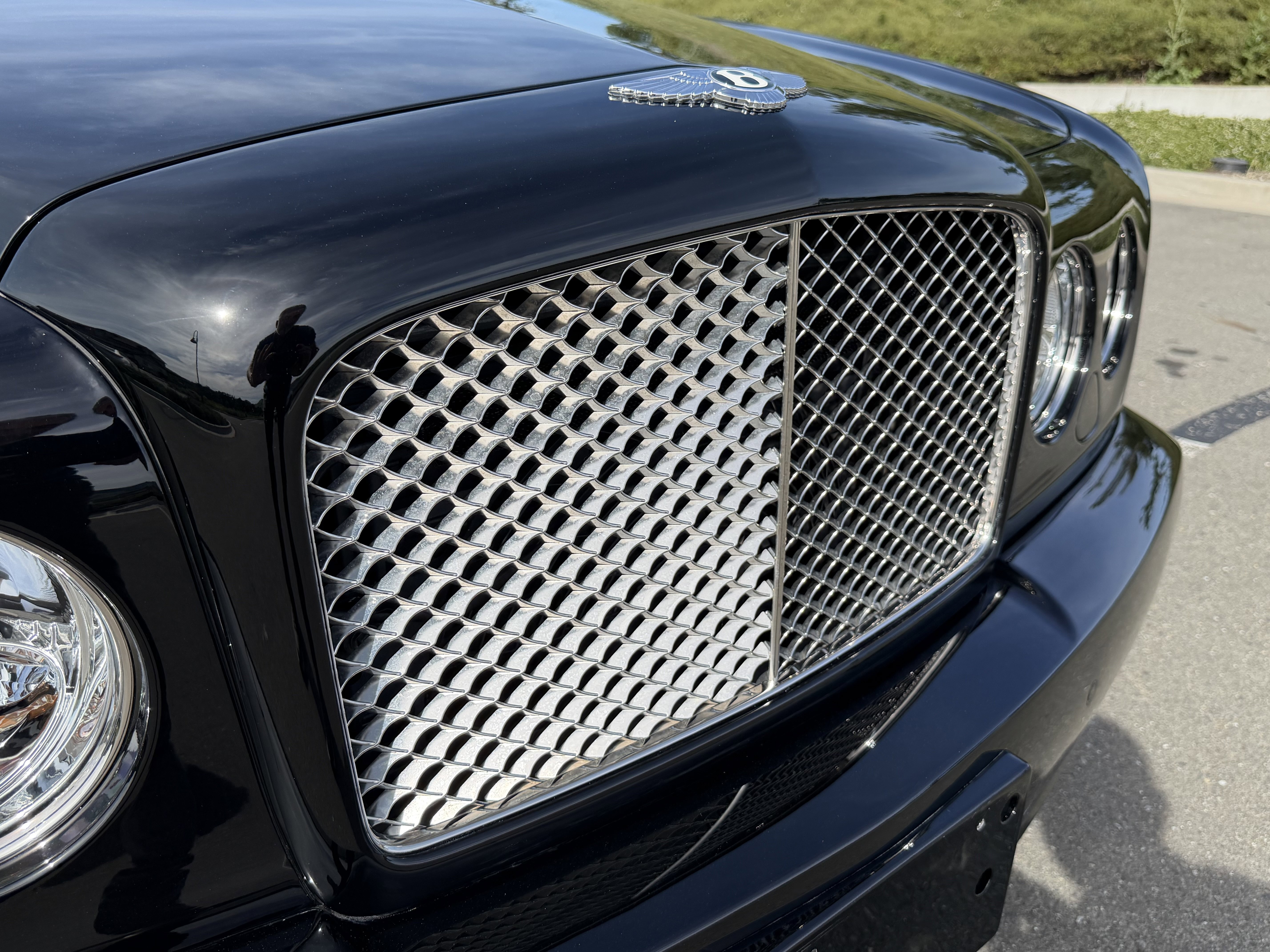 Used 2007 Bentley Azure image 47