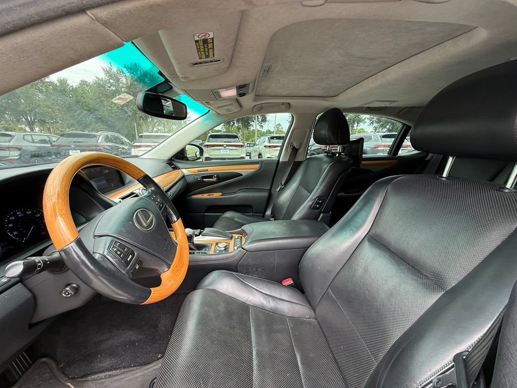 Used 2015 Lexus LS 460 L w/ Ultra Luxury Package AWD/4WD image 16