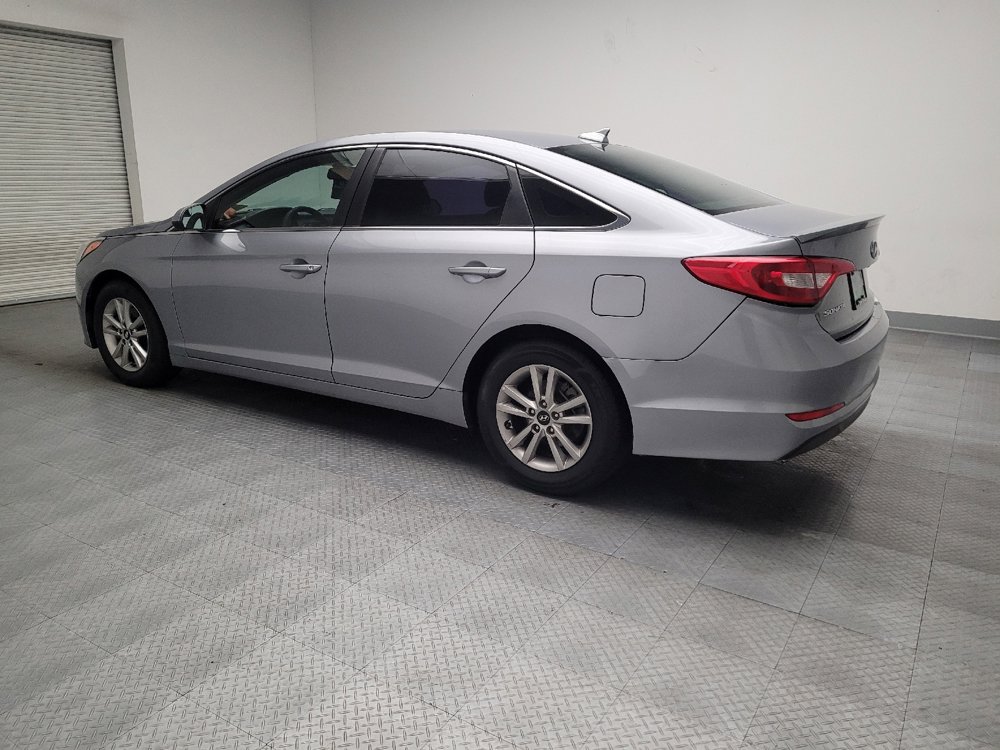 Used 2016 Hyundai Sonata SE image 3
