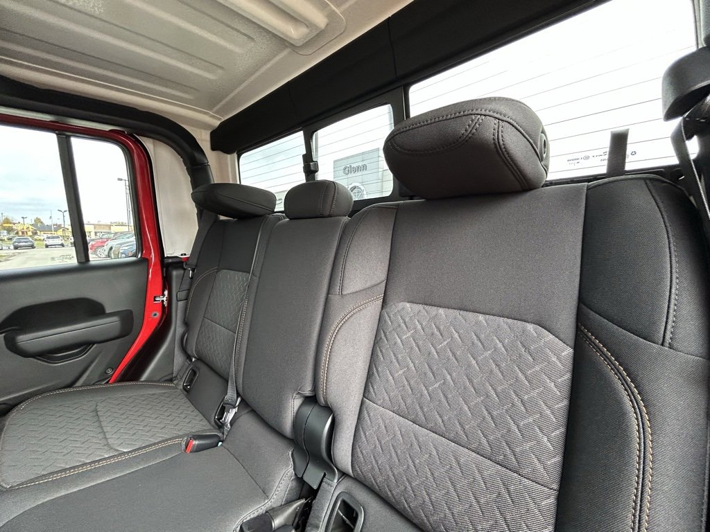 New 2026 Jeep Gladiator Mojave image 26