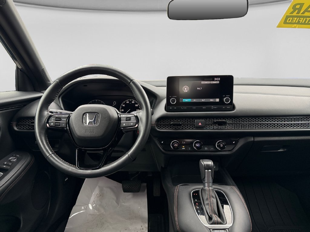 Used 2025 Honda HR-V Sport image 18