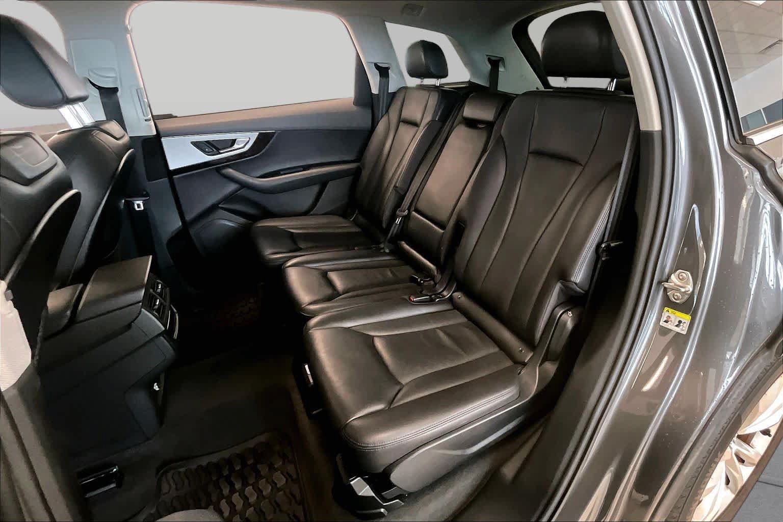 Used 2019 Audi Q7 2.0T Premium w/ Convenience Package AWD/4WD image 18