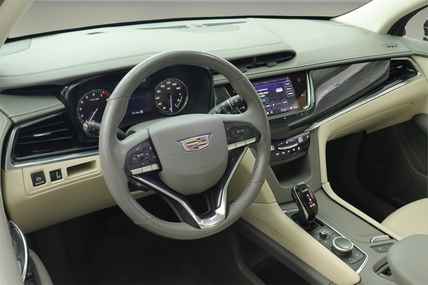 Used 2021 Cadillac XT6 Premium Luxury image 28