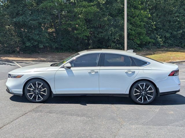Used 2024 Honda Accord Touring image 4