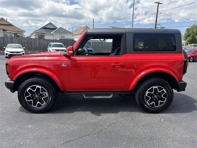 Used 2023 Ford Bronco Outer Banks image 12