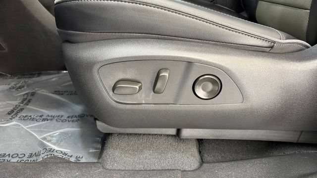 Used 2026 Chevrolet Silverado EV Trail Boss AWD/4WD image 17