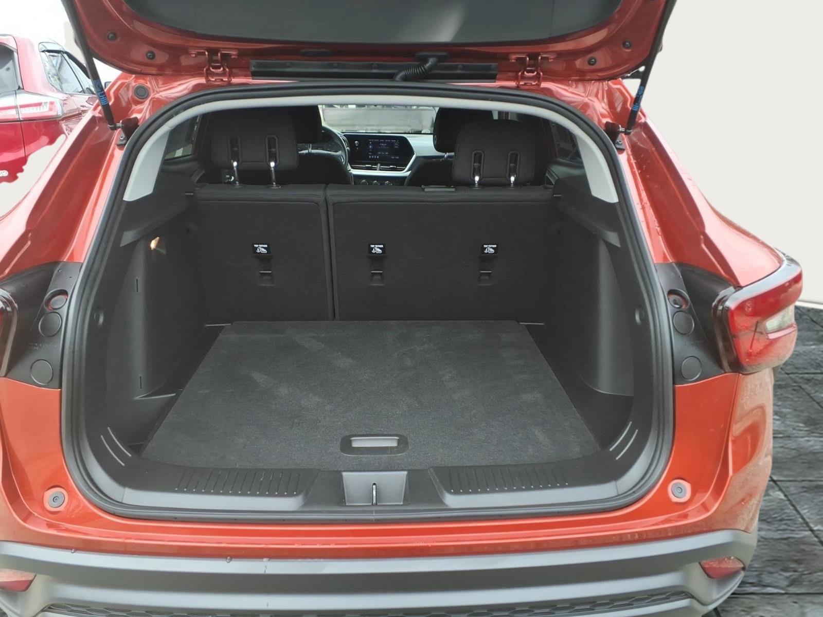 Certified 2024 Chevrolet Trax LS w/ LS Convenience Package image 16