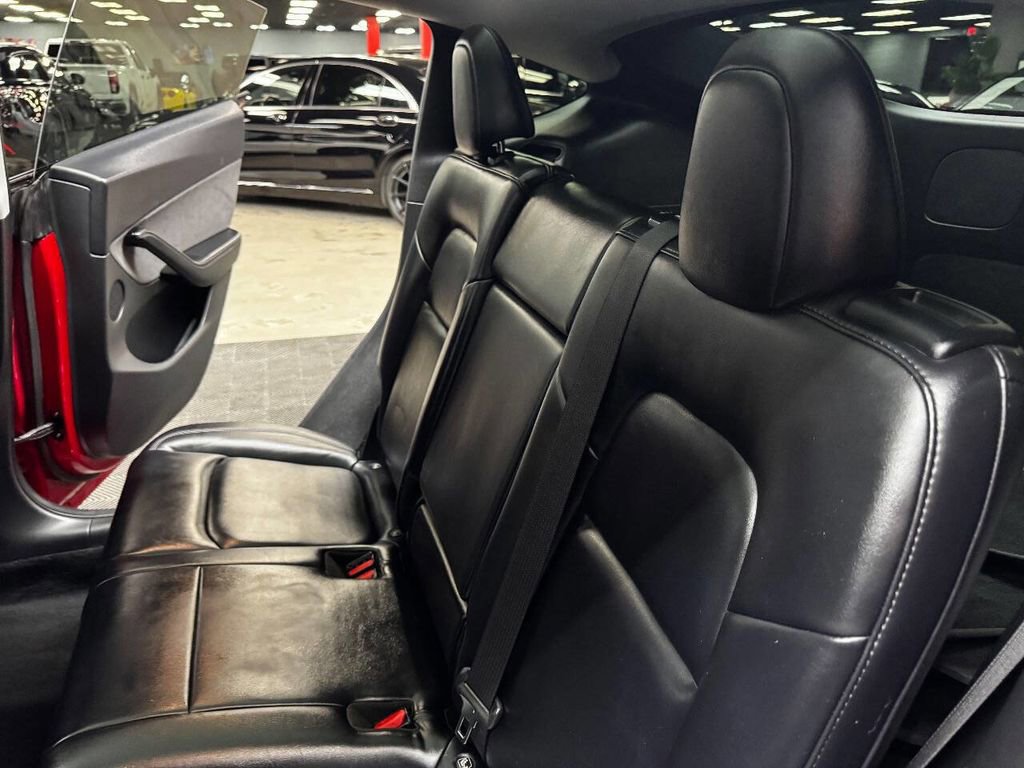 Used 2021 Tesla Model Y Long Range image 43