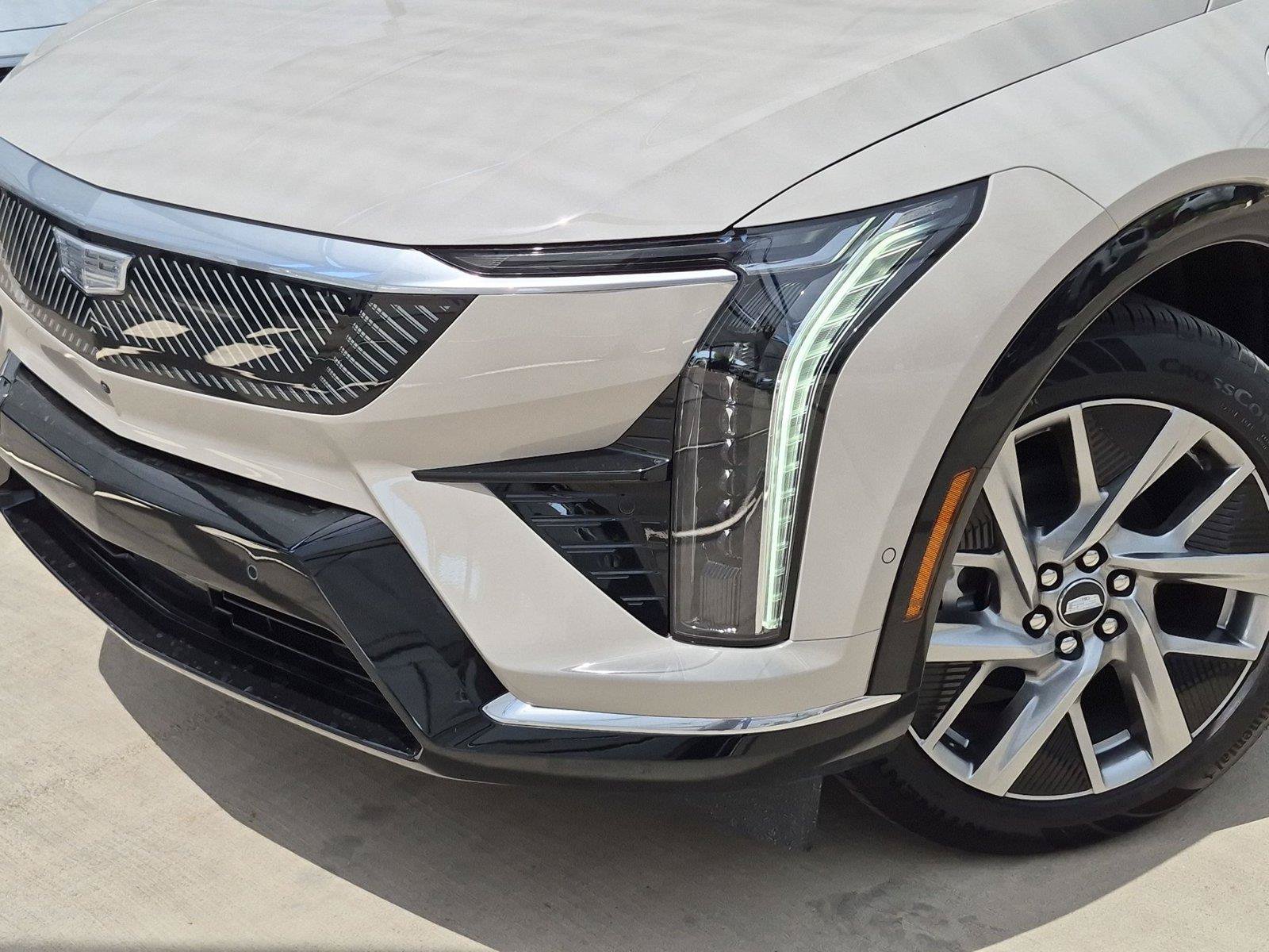 New 2027 Cadillac Optiq Luxury RWD image 7