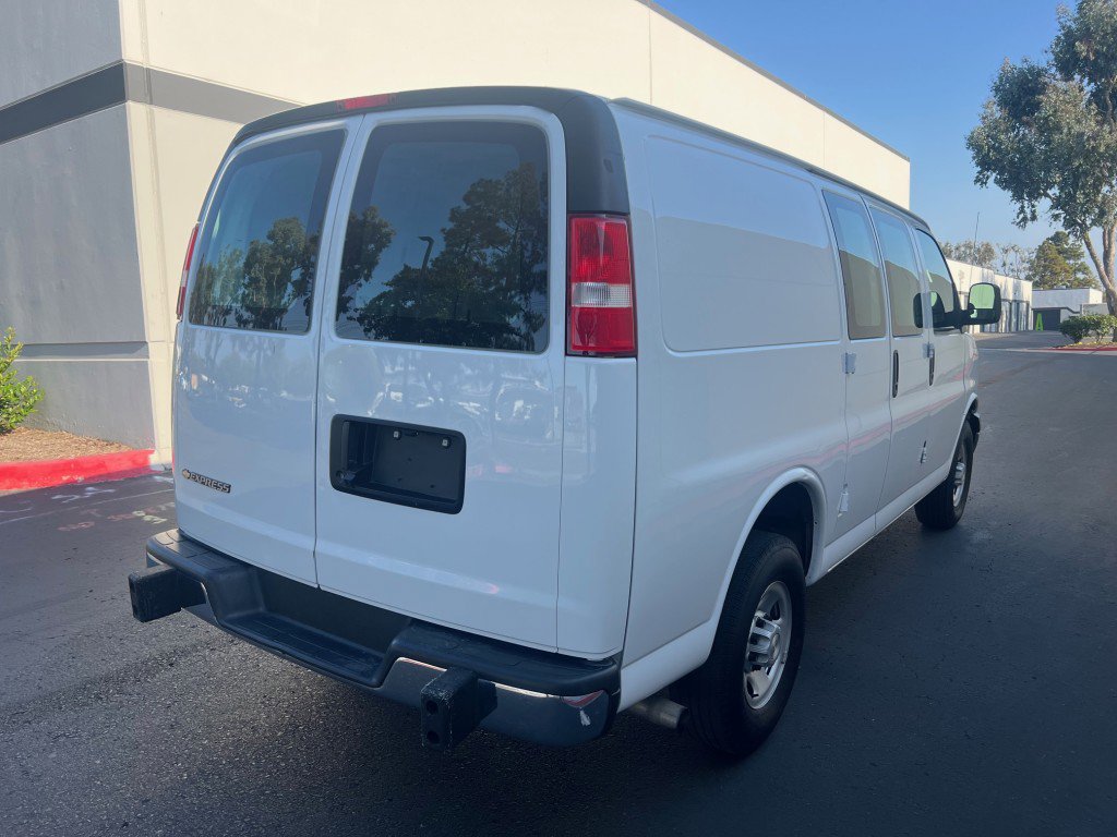 Used 2023 Chevrolet Express 2500 w/ Driver Convenience Package image 3