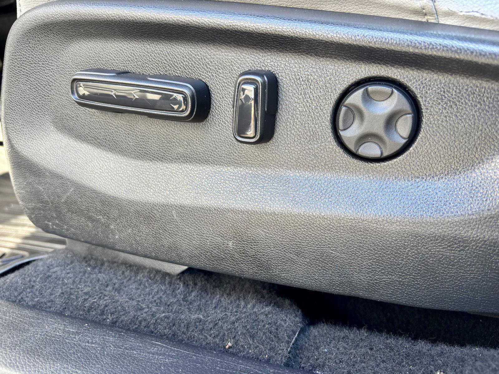 Used 2019 Honda CR-V Touring image 24