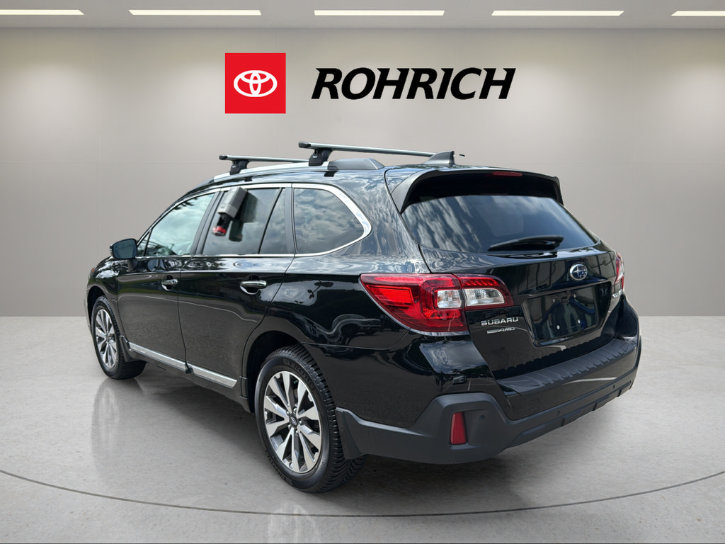 Used 2018 Subaru Outback 2.5i Touring w/ Popular Package #3 AWD/4WD image 8
