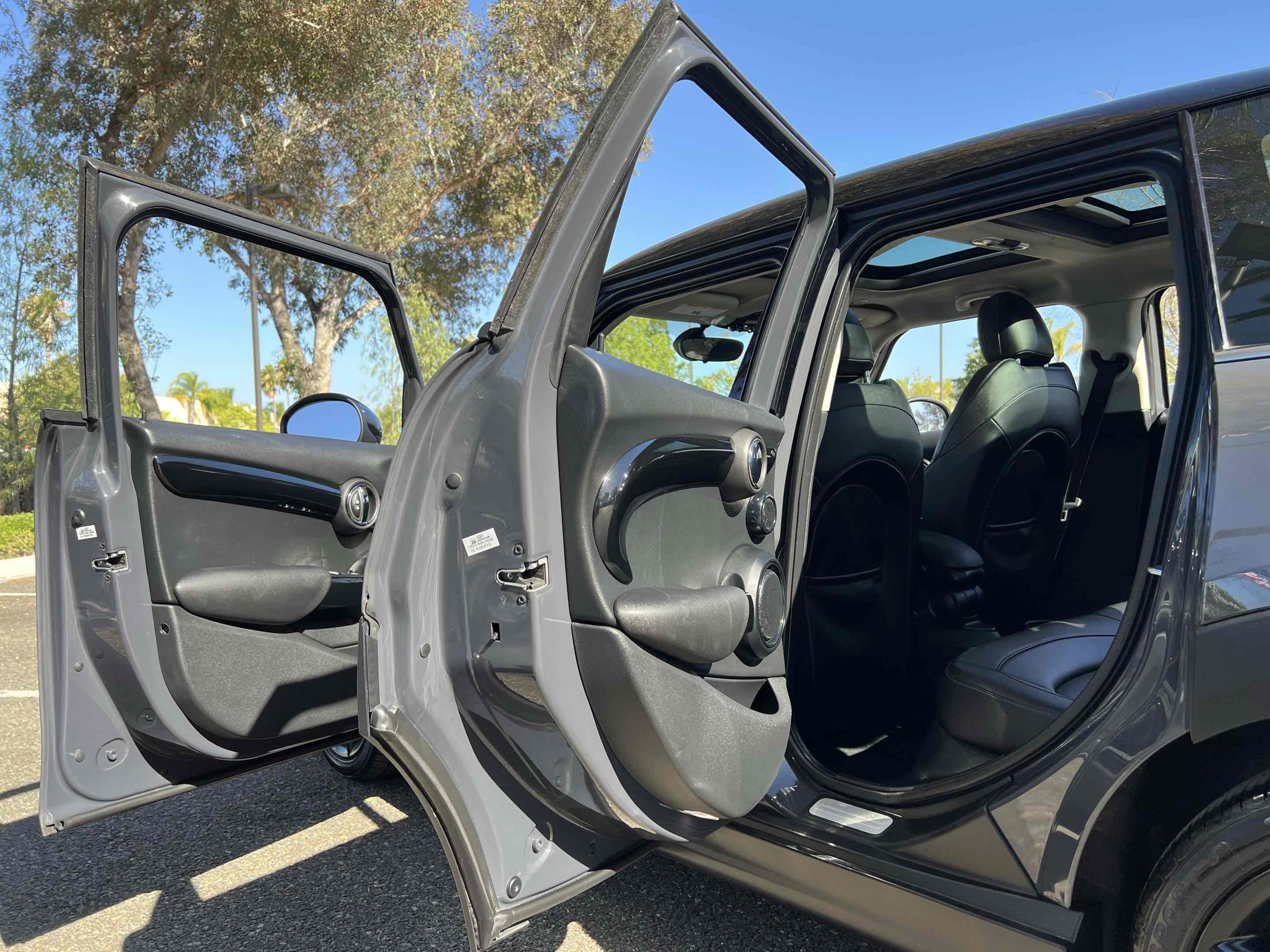 Used 2018 MINI Cooper S FWD image 47