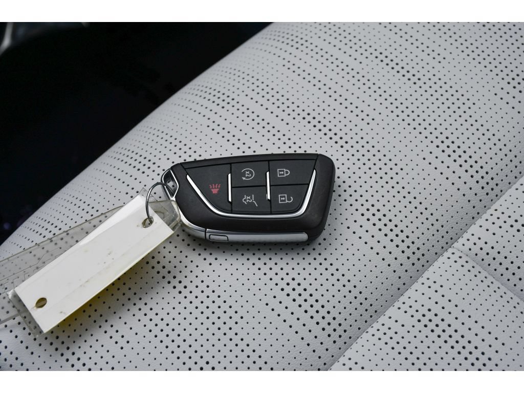 Used 2024 Cadillac Lyriq Sport AWD/4WD image 34