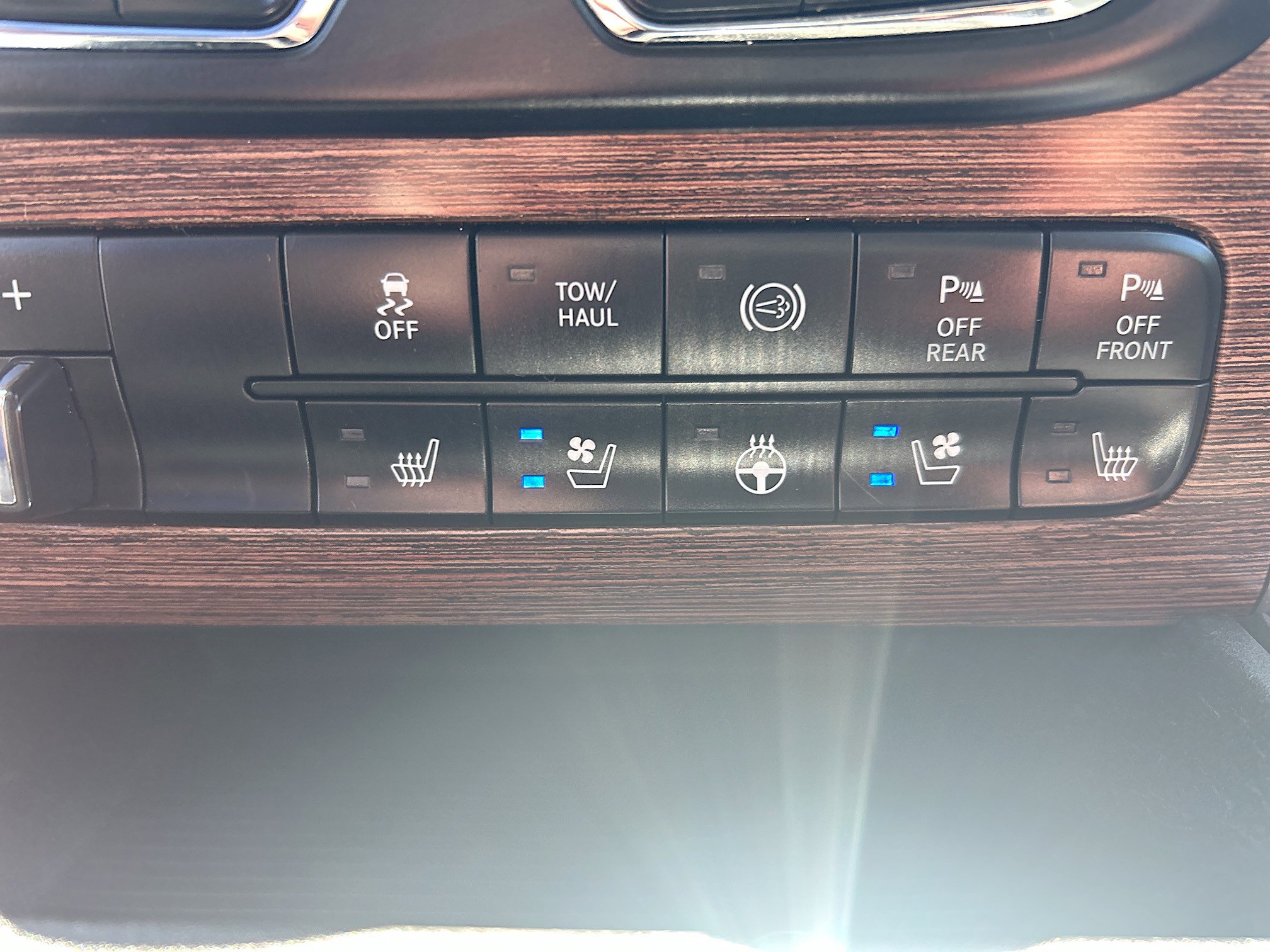 Used 2018 RAM 3500 Laramie AWD/4WD image 21