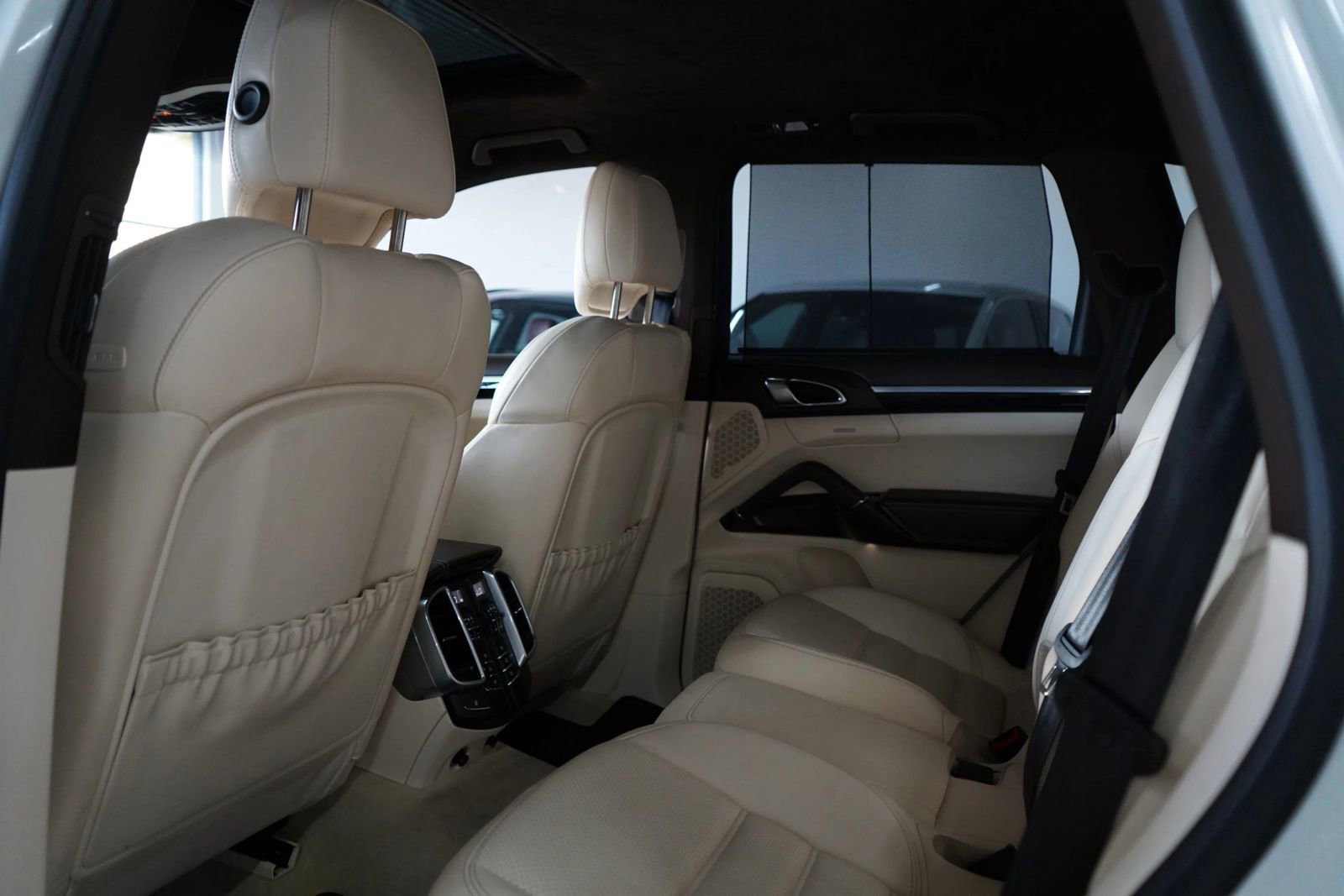 Used 2015 Porsche Cayenne S AWD/4WD image 14