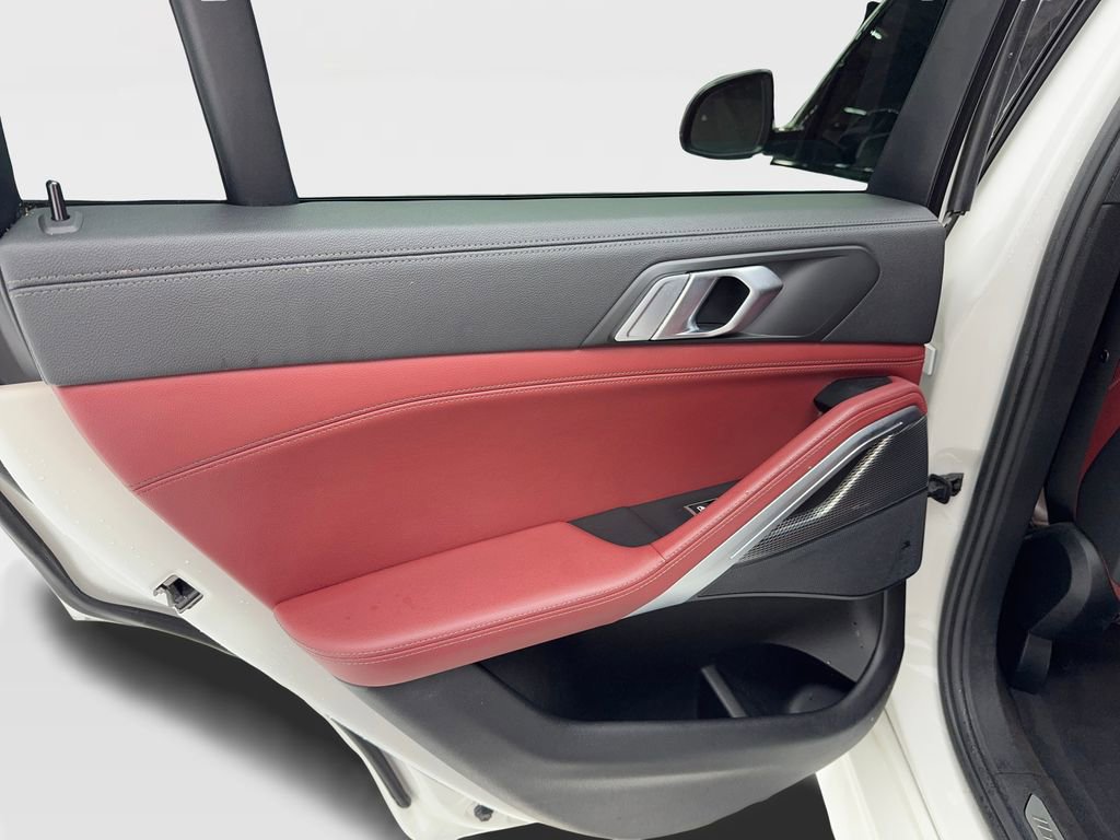 Used 2021 BMW X6 xDrive40i w/ M Sport Package image 40