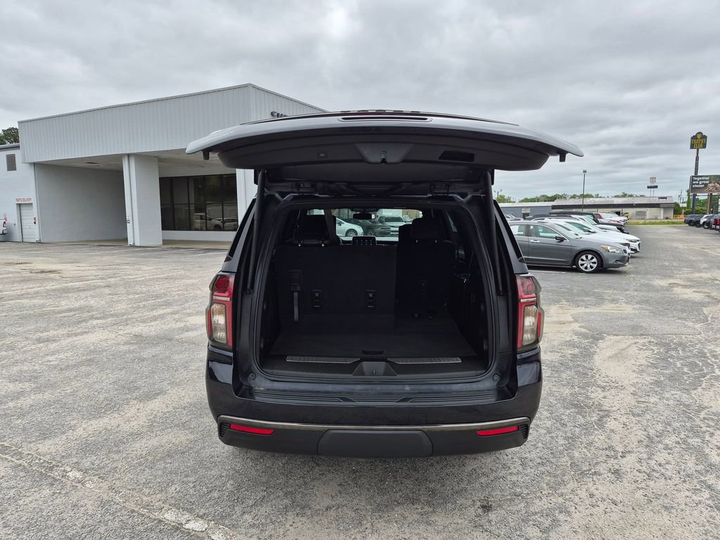 Used 2021 Chevrolet Tahoe Z71 w/ Rear Media and Nav Package AWD/4WD image 33
