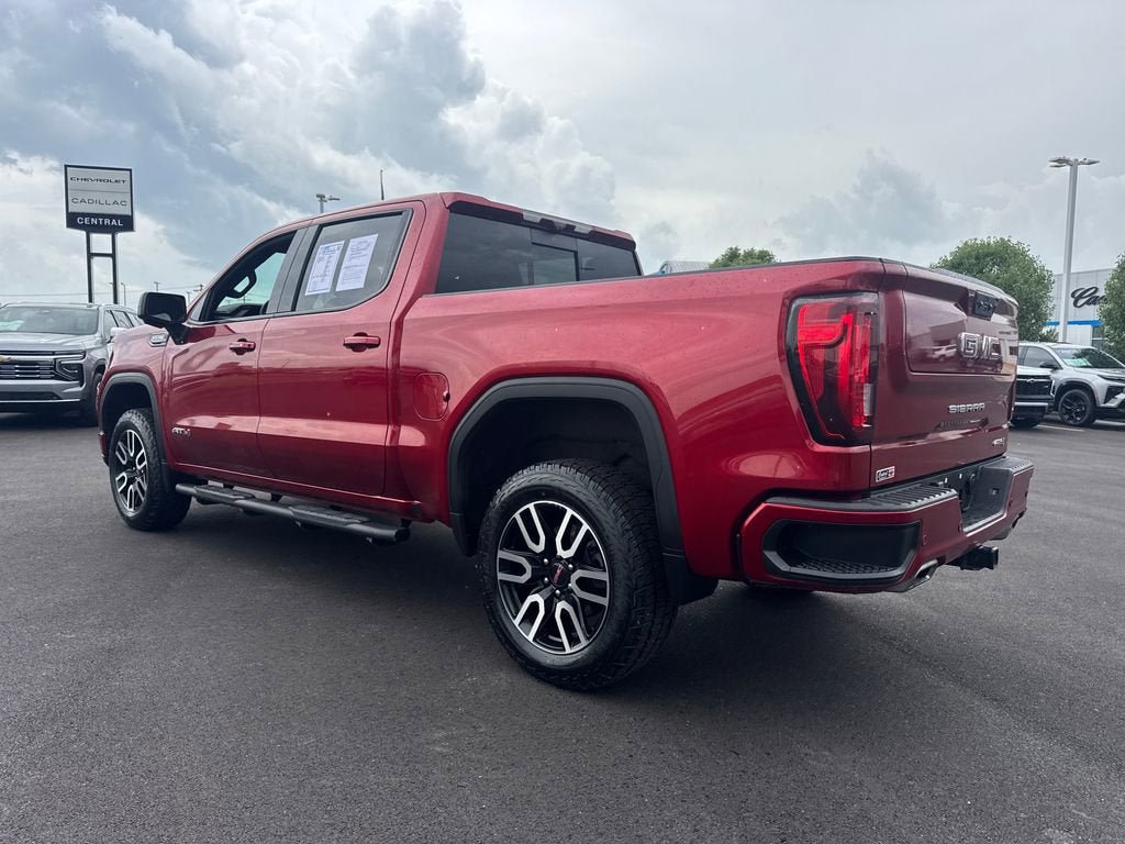 Used 2023 GMC Sierra 1500 AT4 w/ Technology Package AWD/4WD image 4