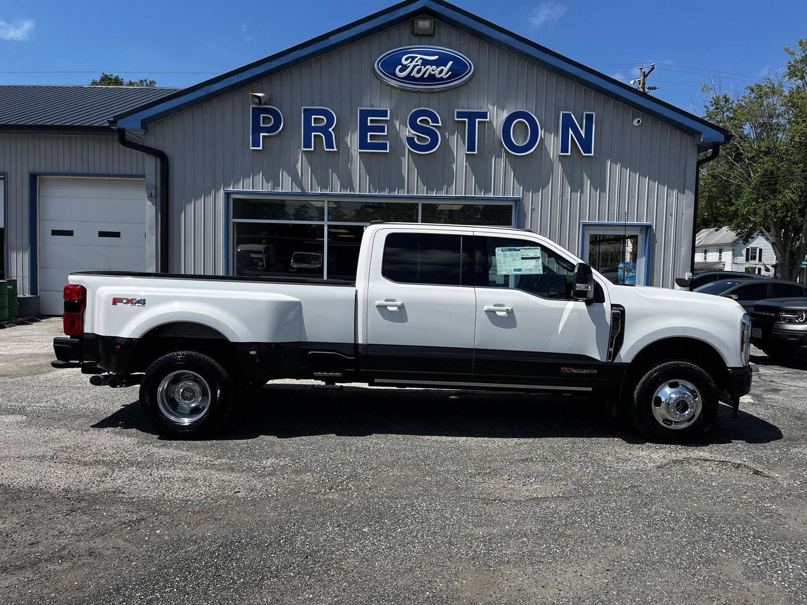 New 2025 Ford F350 King Ranch image 5