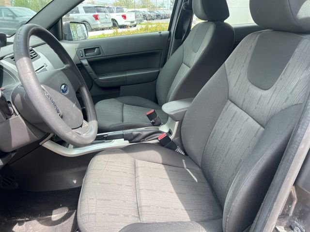 Used 2009 Ford Focus SE FWD image 18