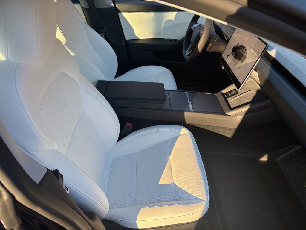 Used 2024 Tesla Model 3 Standard Range image 19