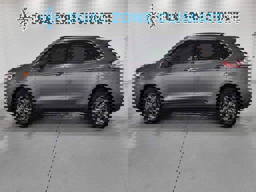Used 2022 Ford Edge SEL w/ Sport Appearance Package image 5