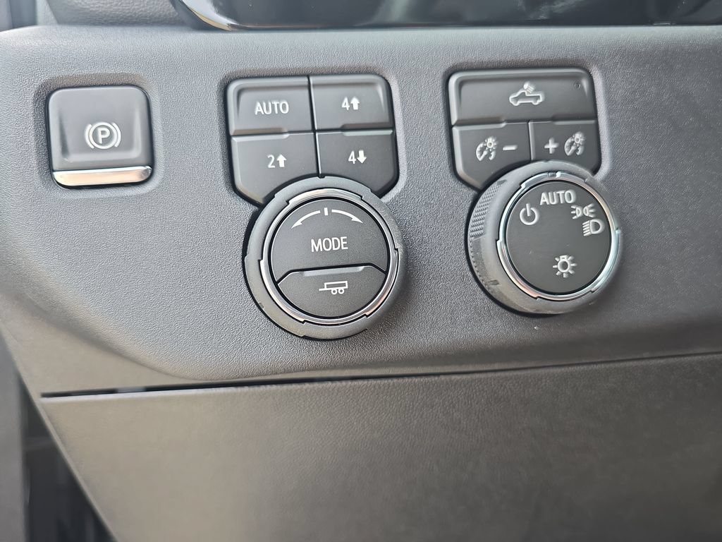 New 2026 Chevrolet Silverado 1500 LT AWD/4WD image 25