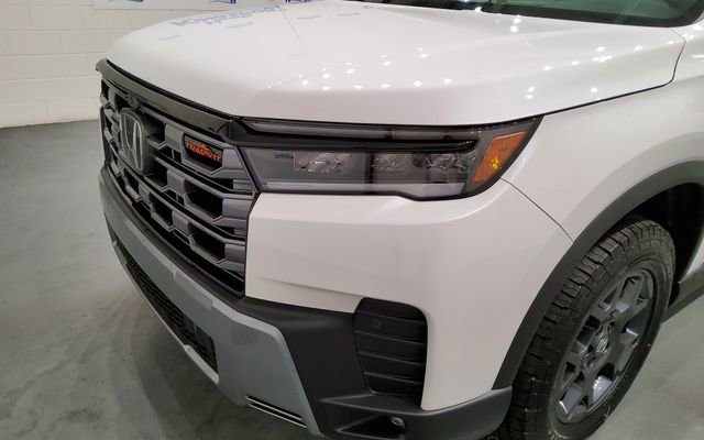 New 2026 Honda Pilot TrailSport image 6