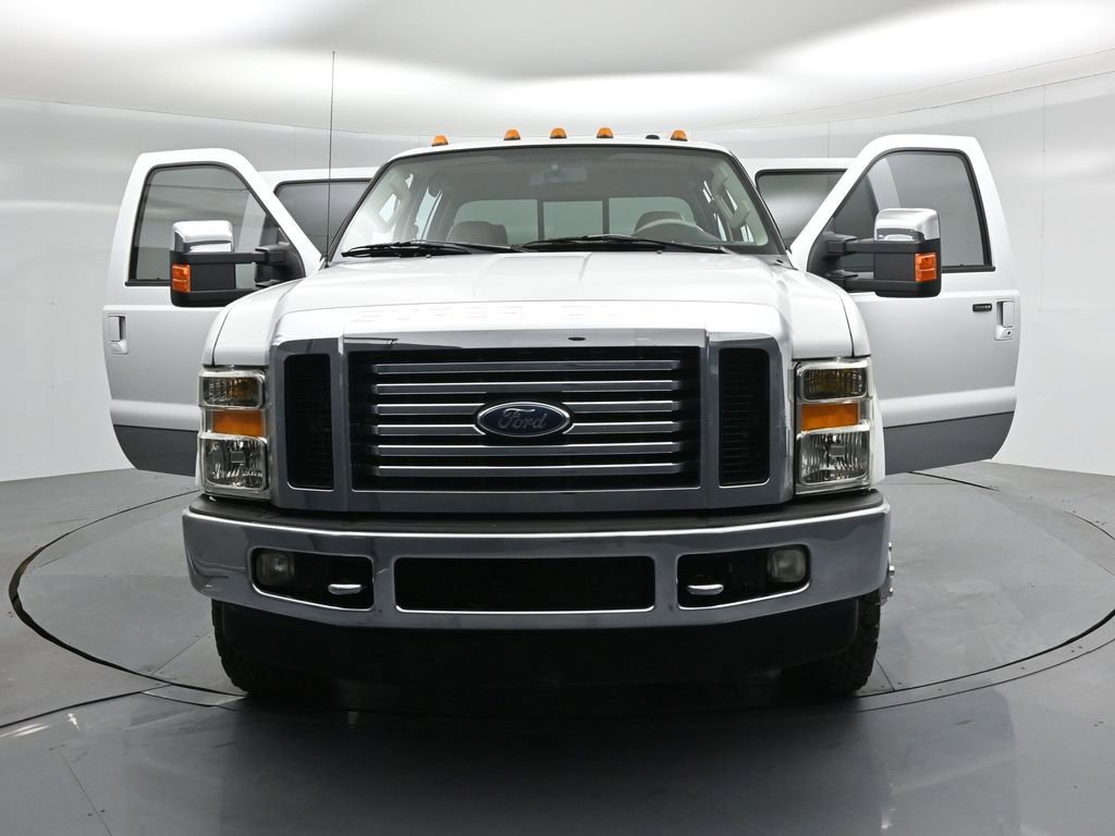 Used 2010 Ford F350 Lariat image 28
