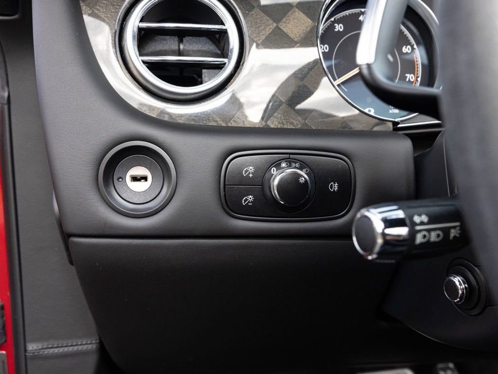 Certified 2018 Bentley Continental GT Supersports image 32