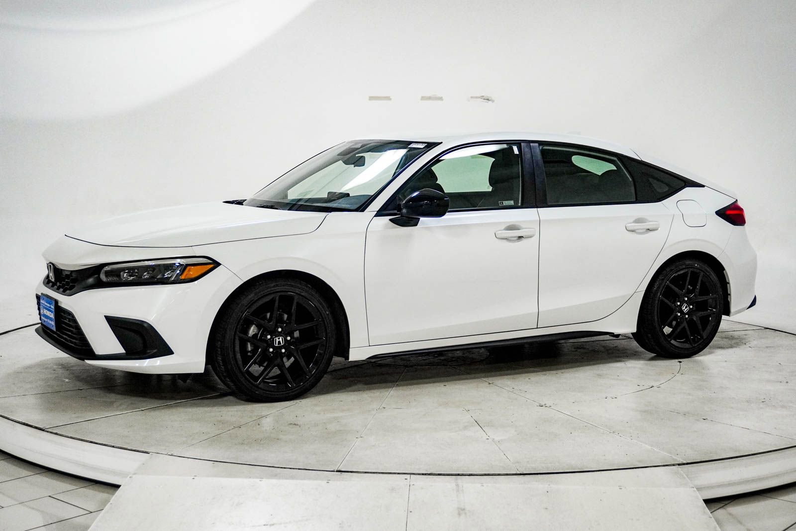 Used 2023 Honda Civic Sport image 4