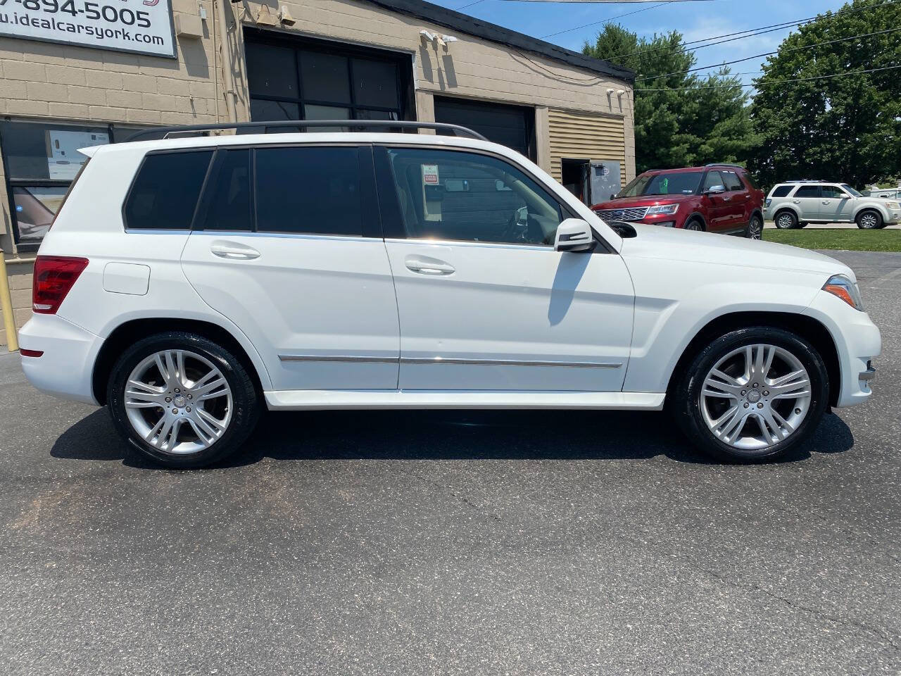 Used 2015 Mercedes-Benz GLK 350 4MATIC image 2