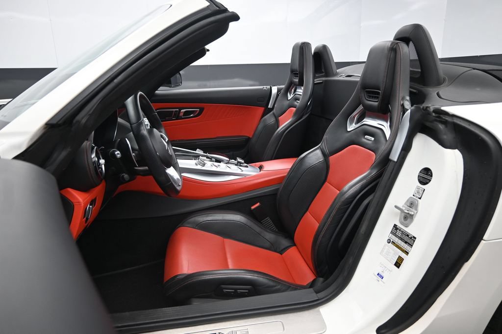 Used 2018 Mercedes-Benz AMG GT Roadster image 20