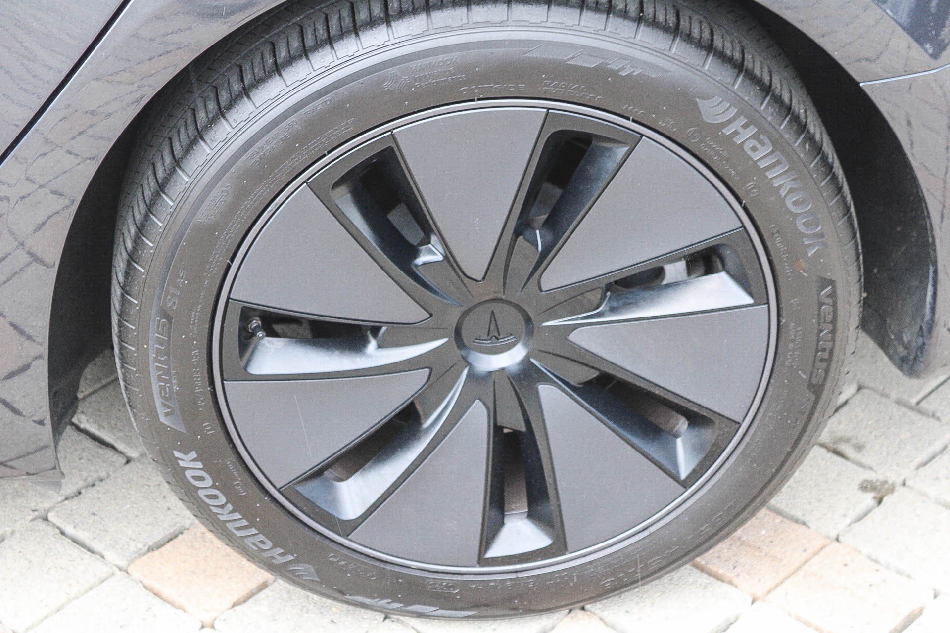 Used 2025 Tesla Model 3 Long Range RWD image 12