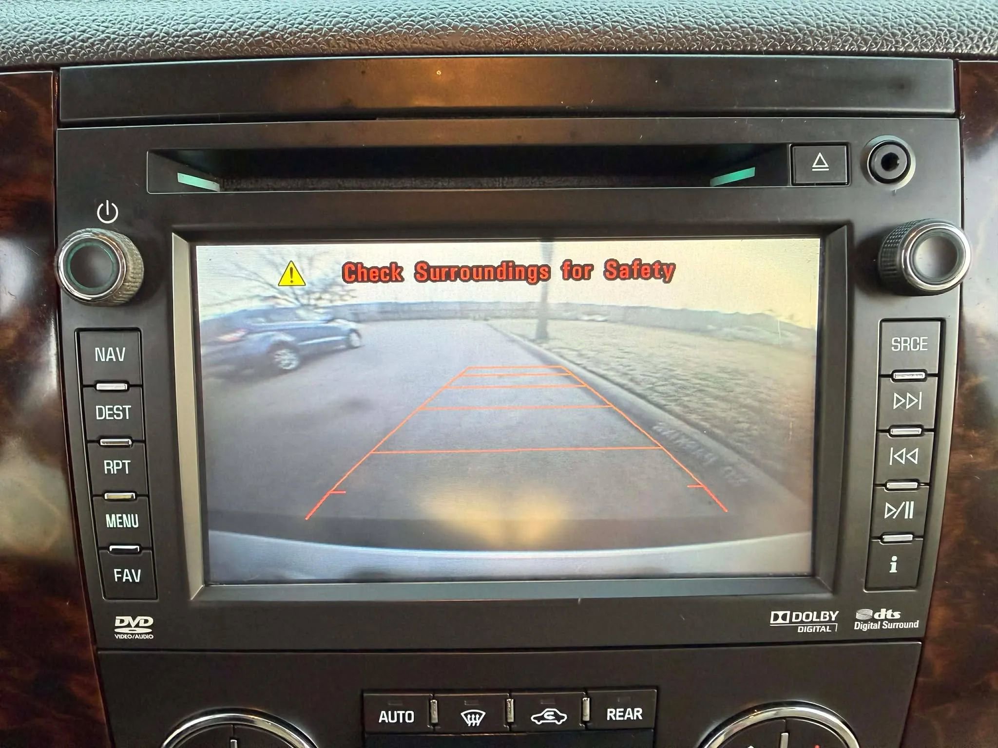 Used 2012 GMC Yukon Denali image 18