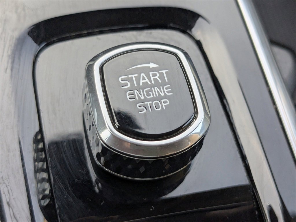 Certified 2023 Volvo XC90 B6 Ultimate w/ Protection Package Premier image 31