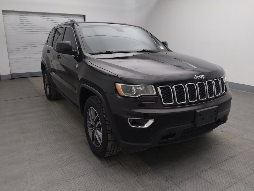 Used 2020 Jeep Grand Cherokee Laredo w/ Quick Order Package 2BN North image 14